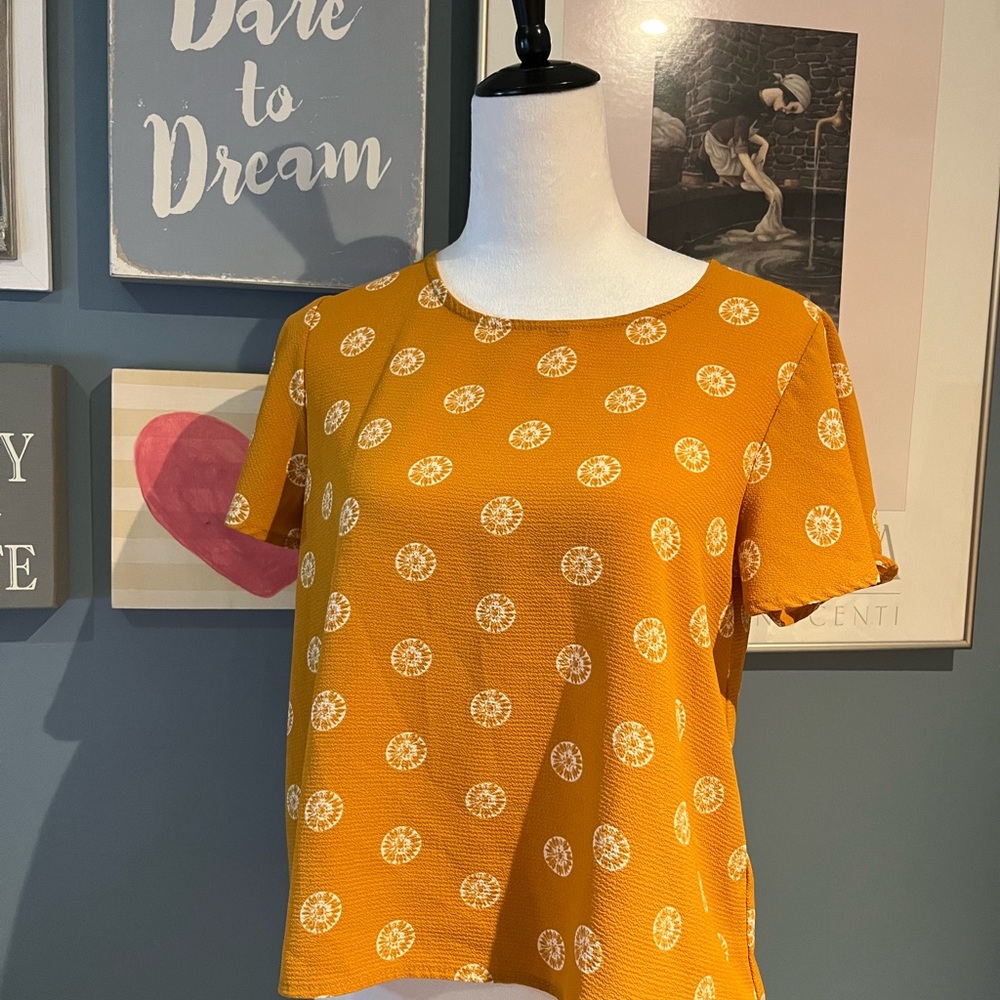 Xhilaration short sleeve top